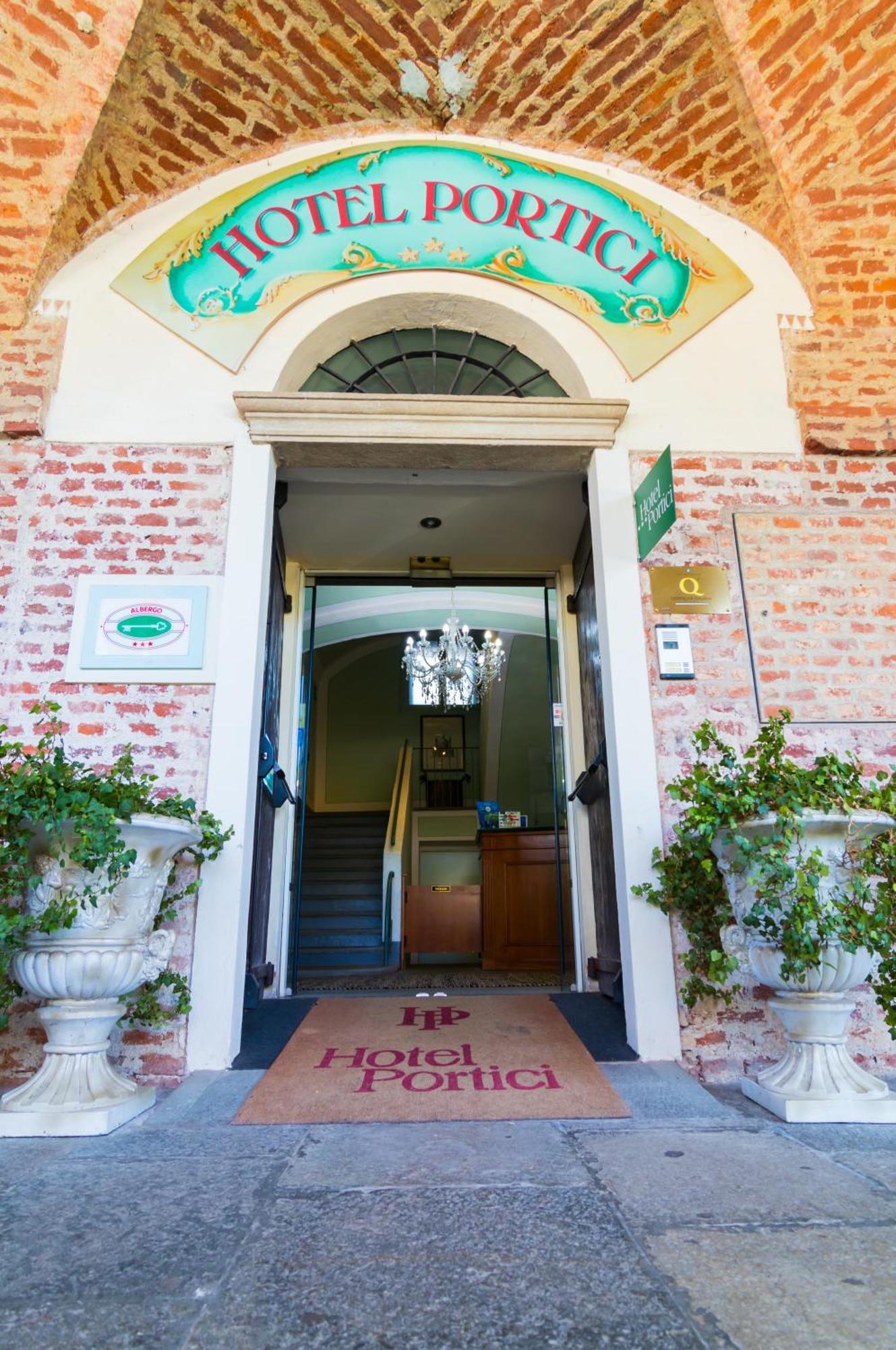 Hotel Portici Vicoforte Kültér fotó