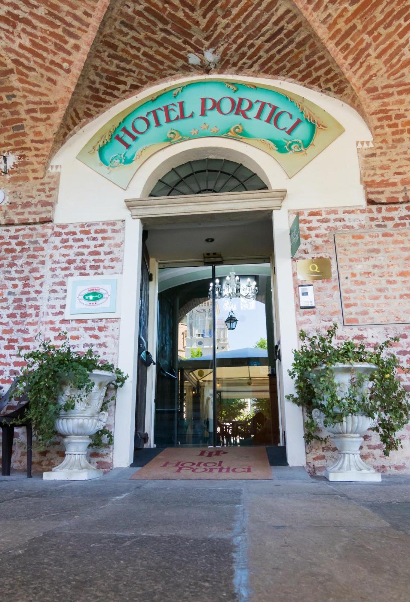 Hotel Portici Vicoforte Kültér fotó