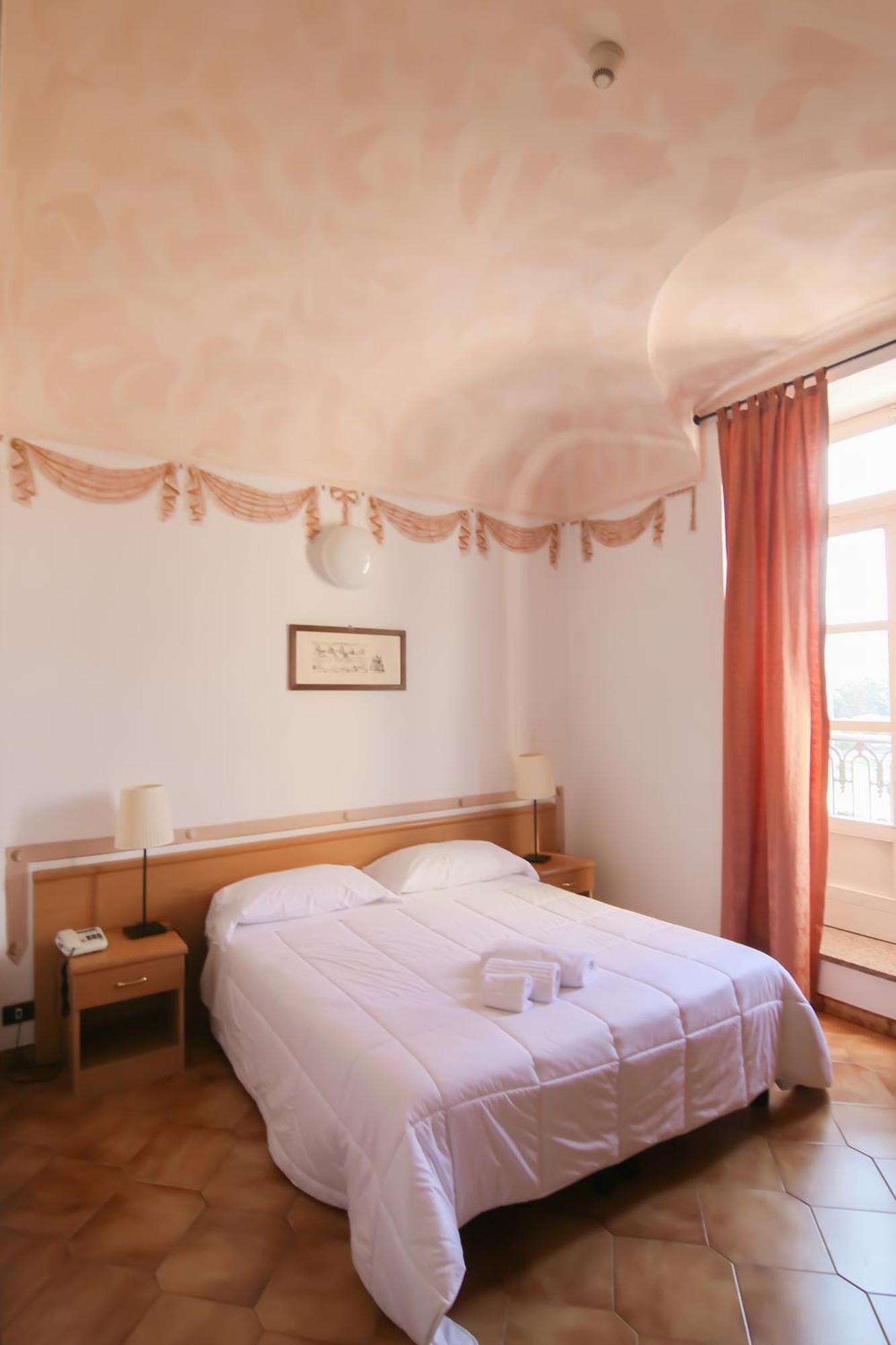 Hotel Portici Vicoforte Kültér fotó
