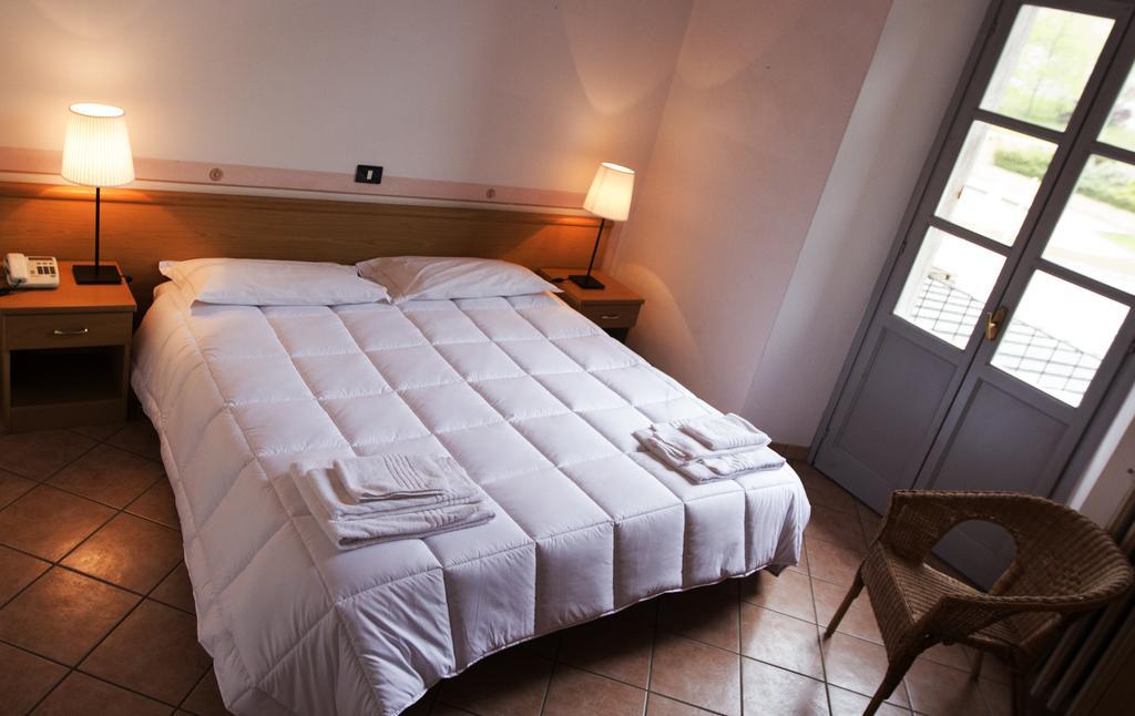 Hotel Portici Vicoforte Kültér fotó