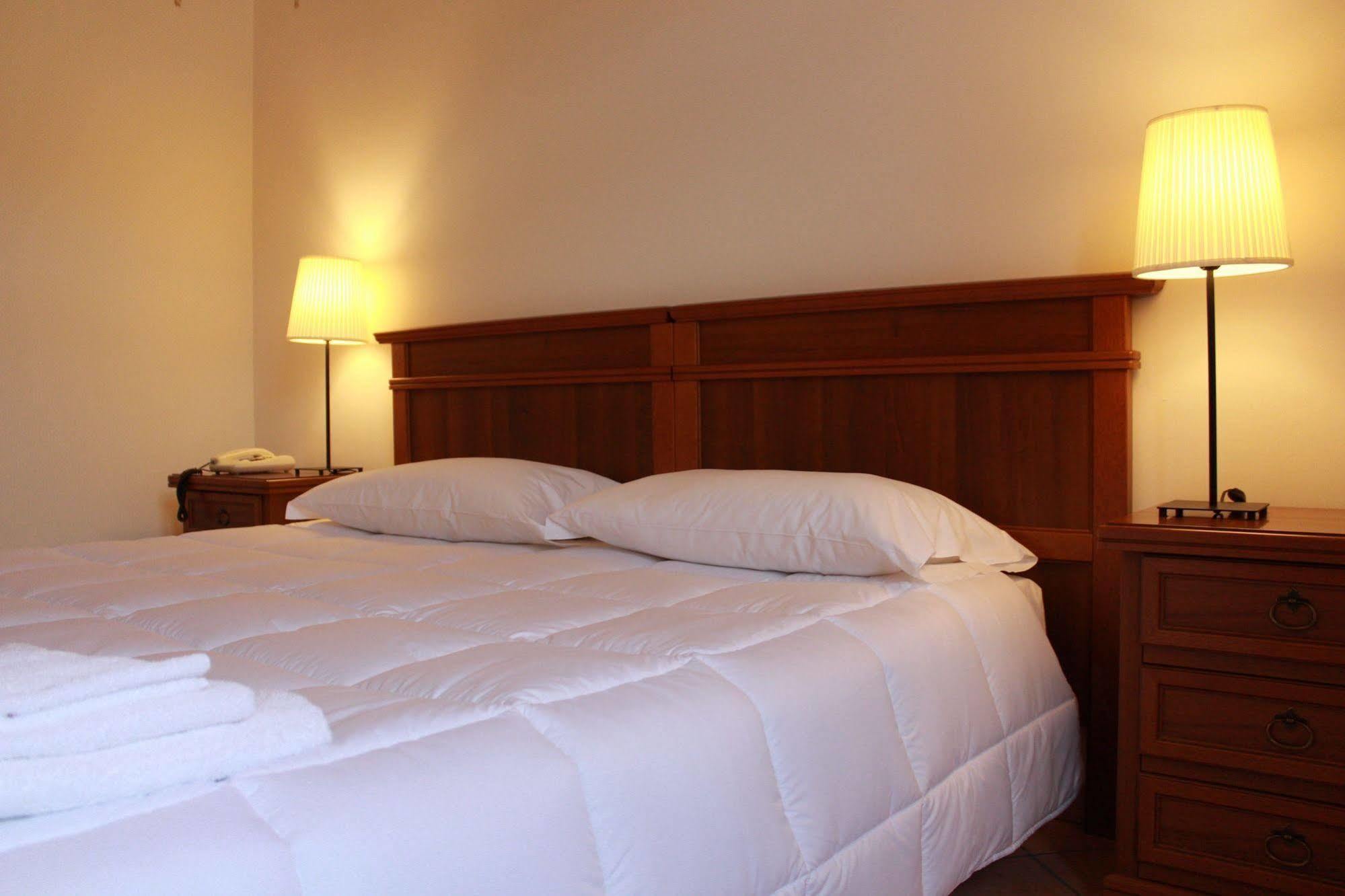 Hotel Portici Vicoforte Kültér fotó