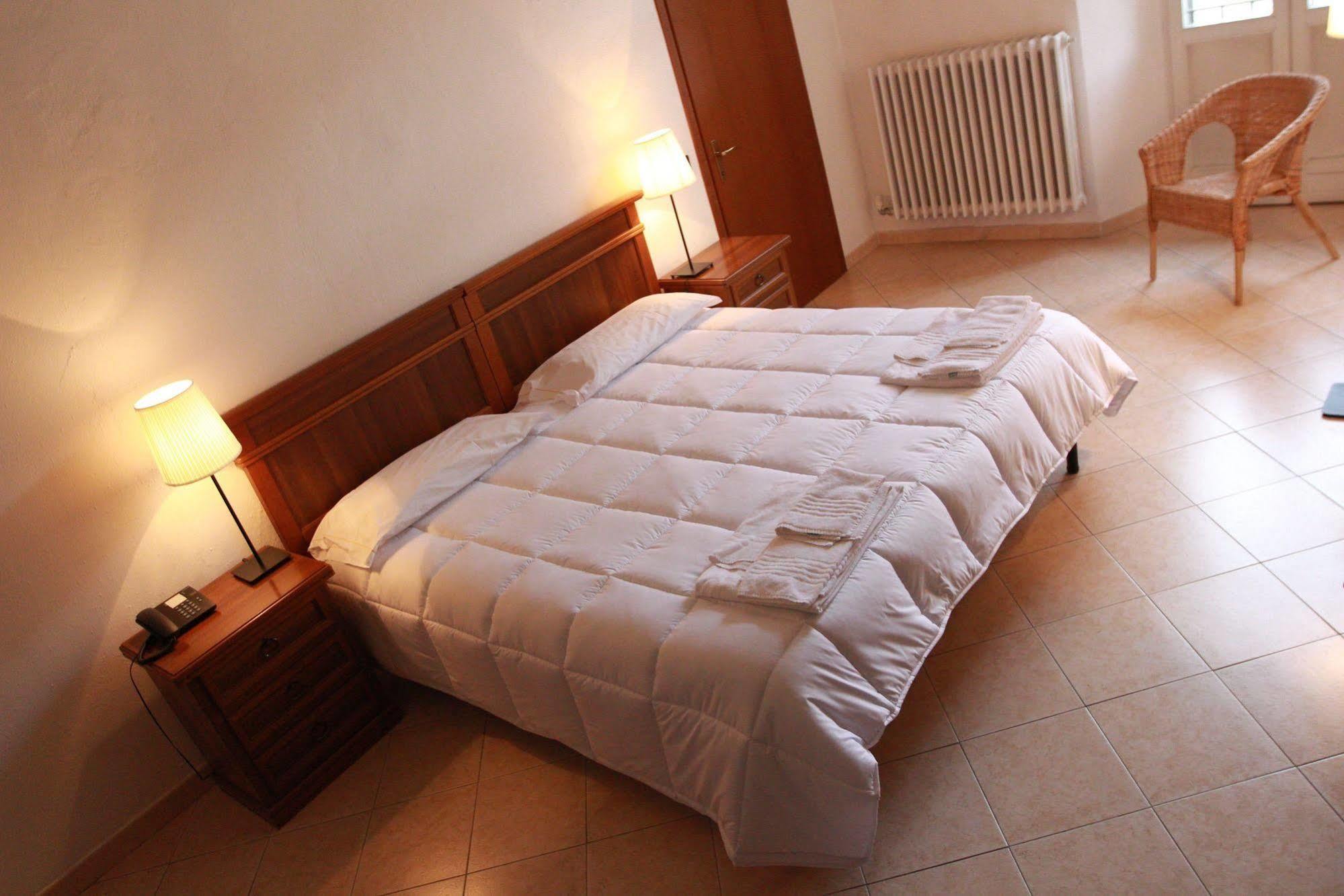 Hotel Portici Vicoforte Kültér fotó